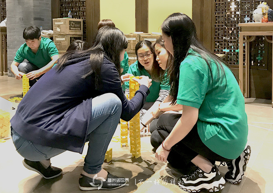 喜力，一次无与伦比的多米诺团队建设