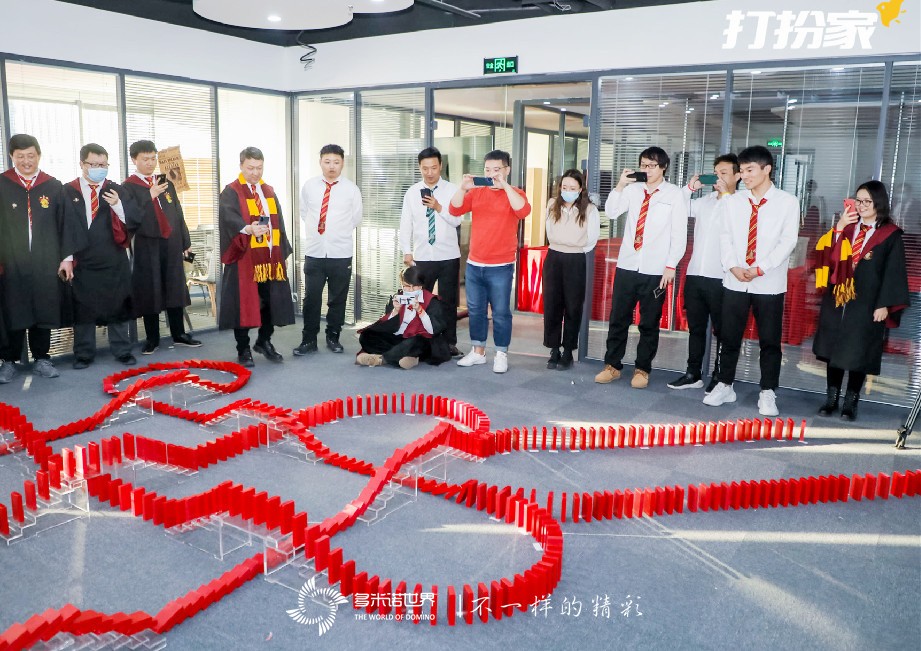 多米诺再战年会云挑战