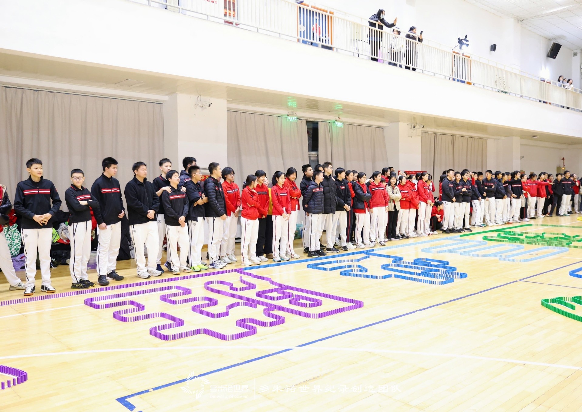 2026届初三学部多米诺共创活动点燃毕业季温情